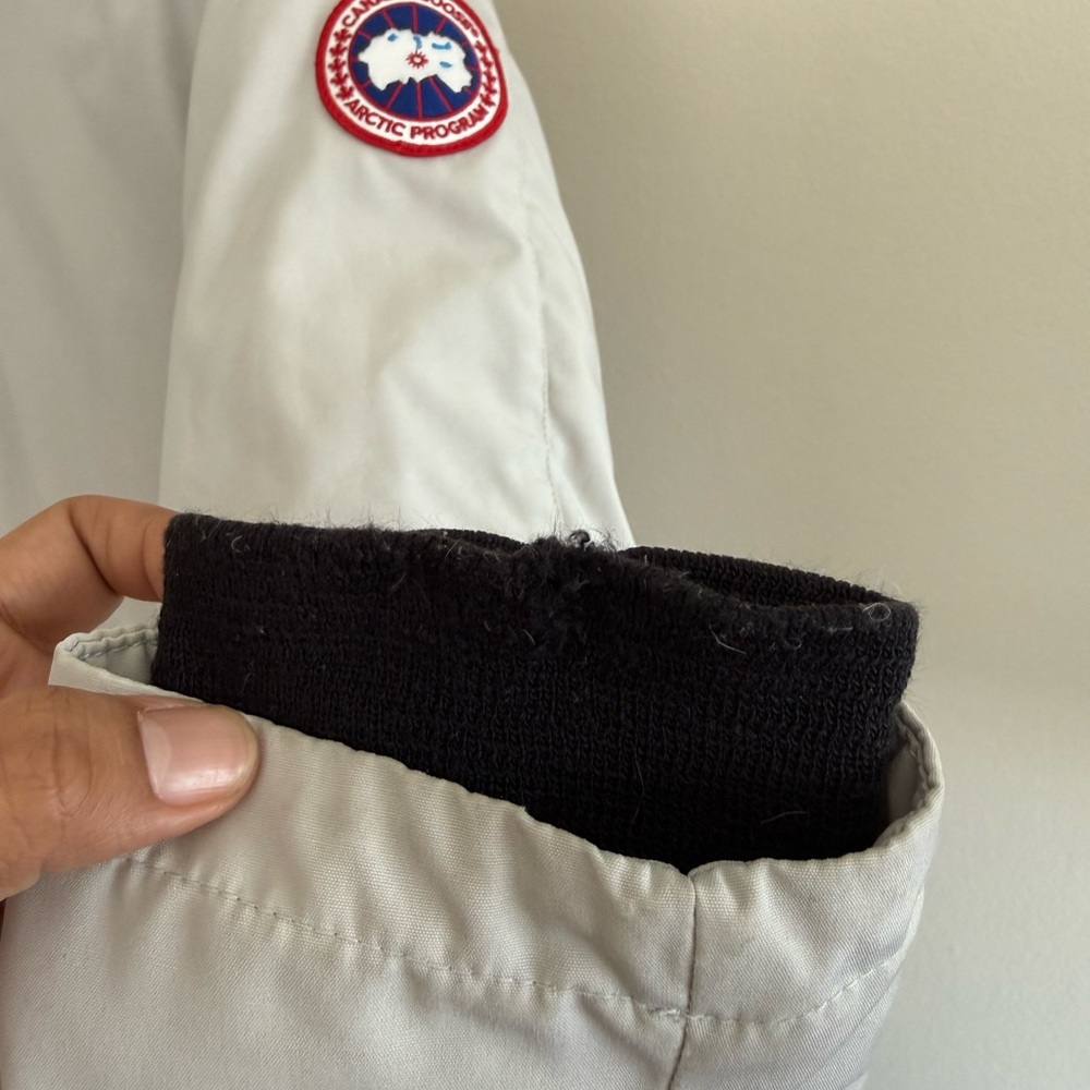 Canada Goose Women's Ski Jacket - White - Picture 4 of 9